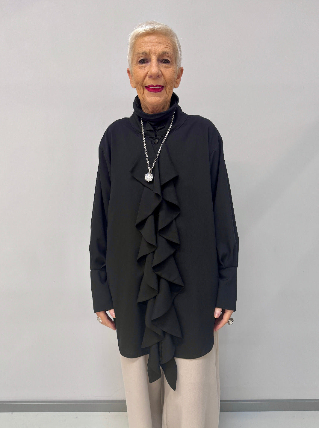 Bluse Schwarz mit Volants