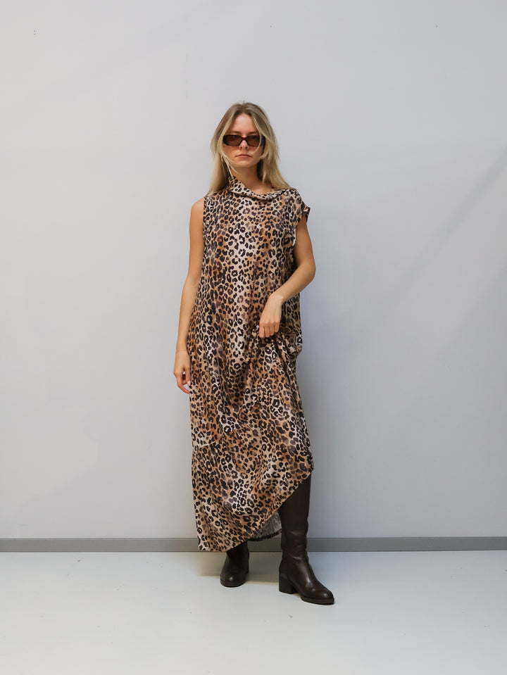 Kleid mit Volant