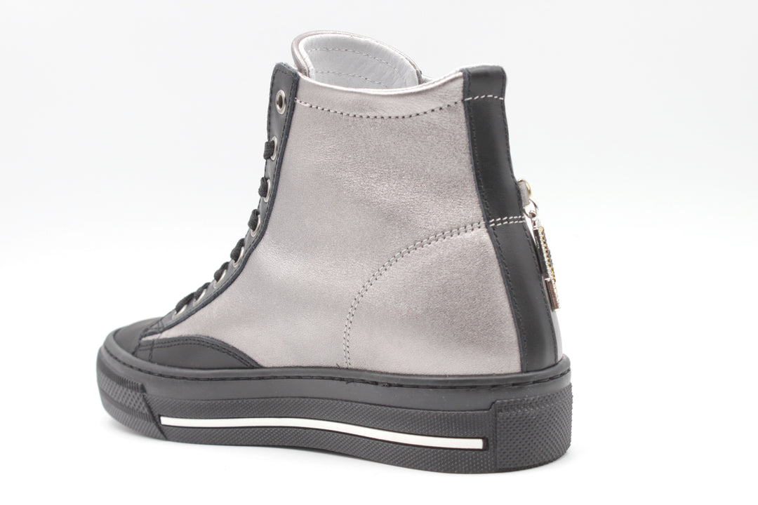 Sneaker Silber