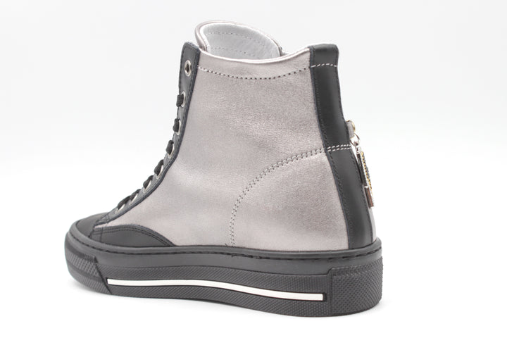 Sneaker Silber