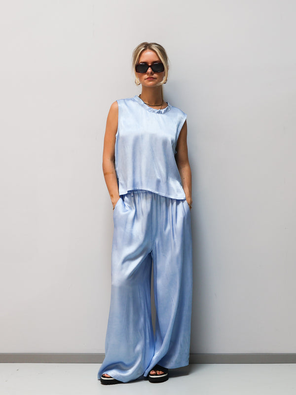 Trousers blue