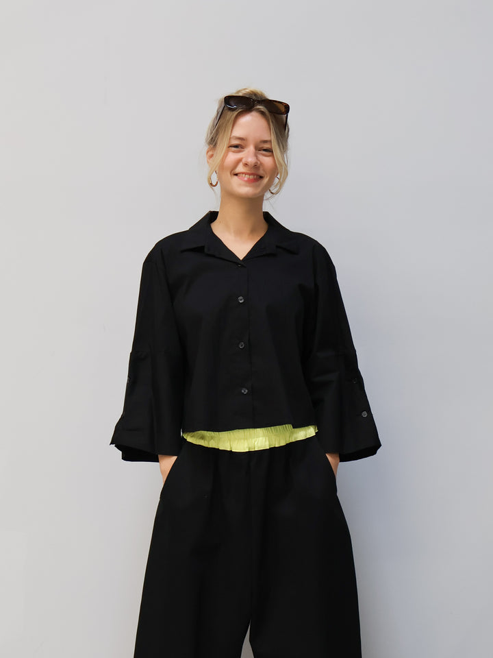 Kurze Bluse