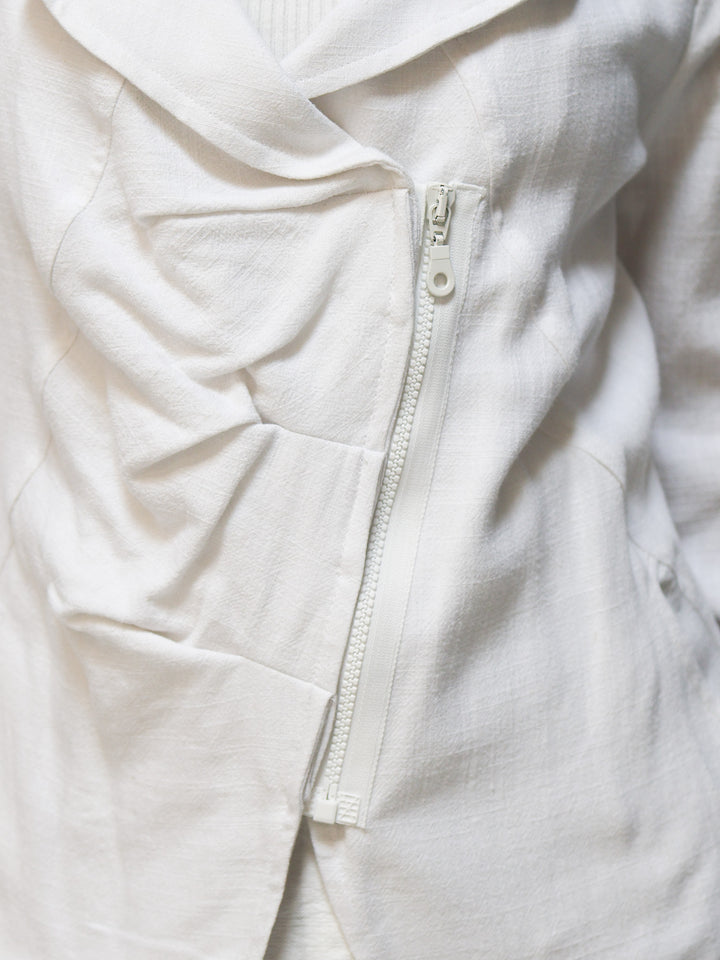 Taillierte Jacke in Weiß