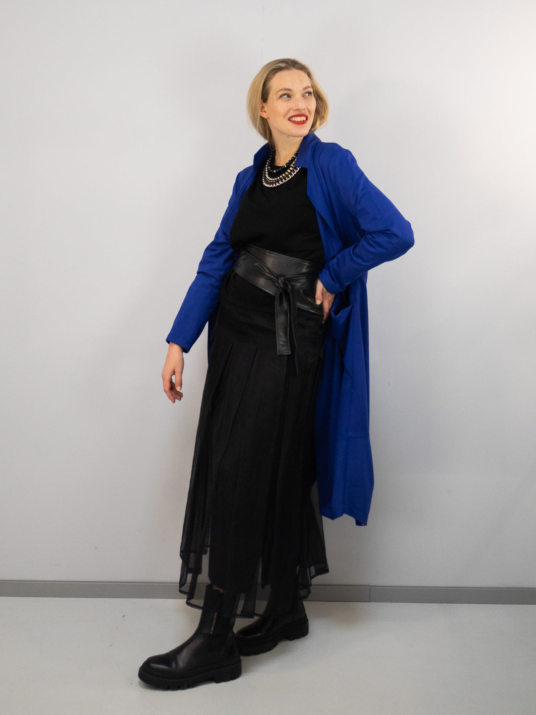 Mantel Schwarz & Blau