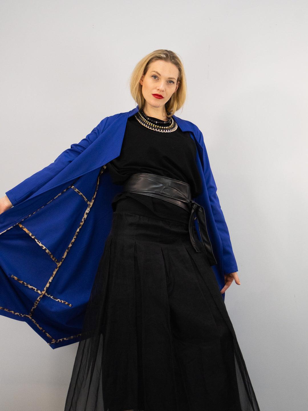 Mantel Schwarz & Blau