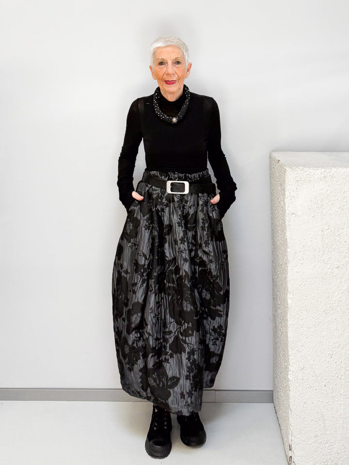 Rock mit floraler Struktur