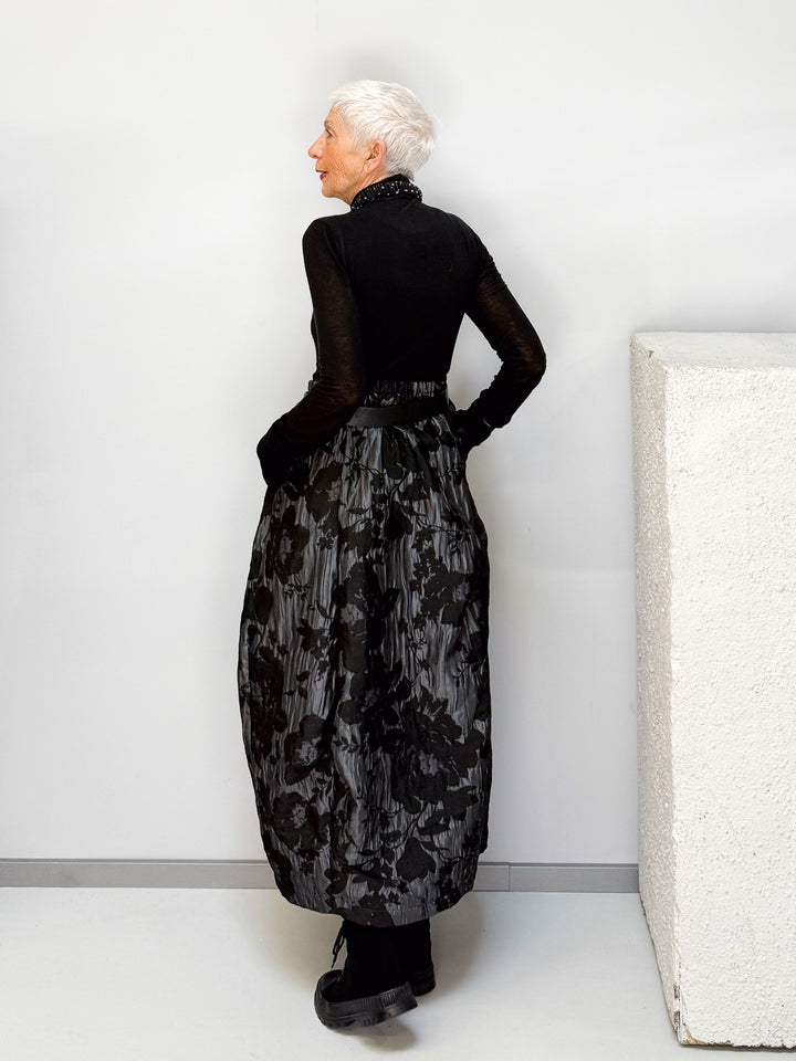 Rock mit floraler Struktur