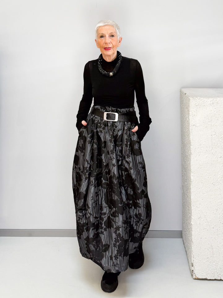 Rock mit floraler Struktur