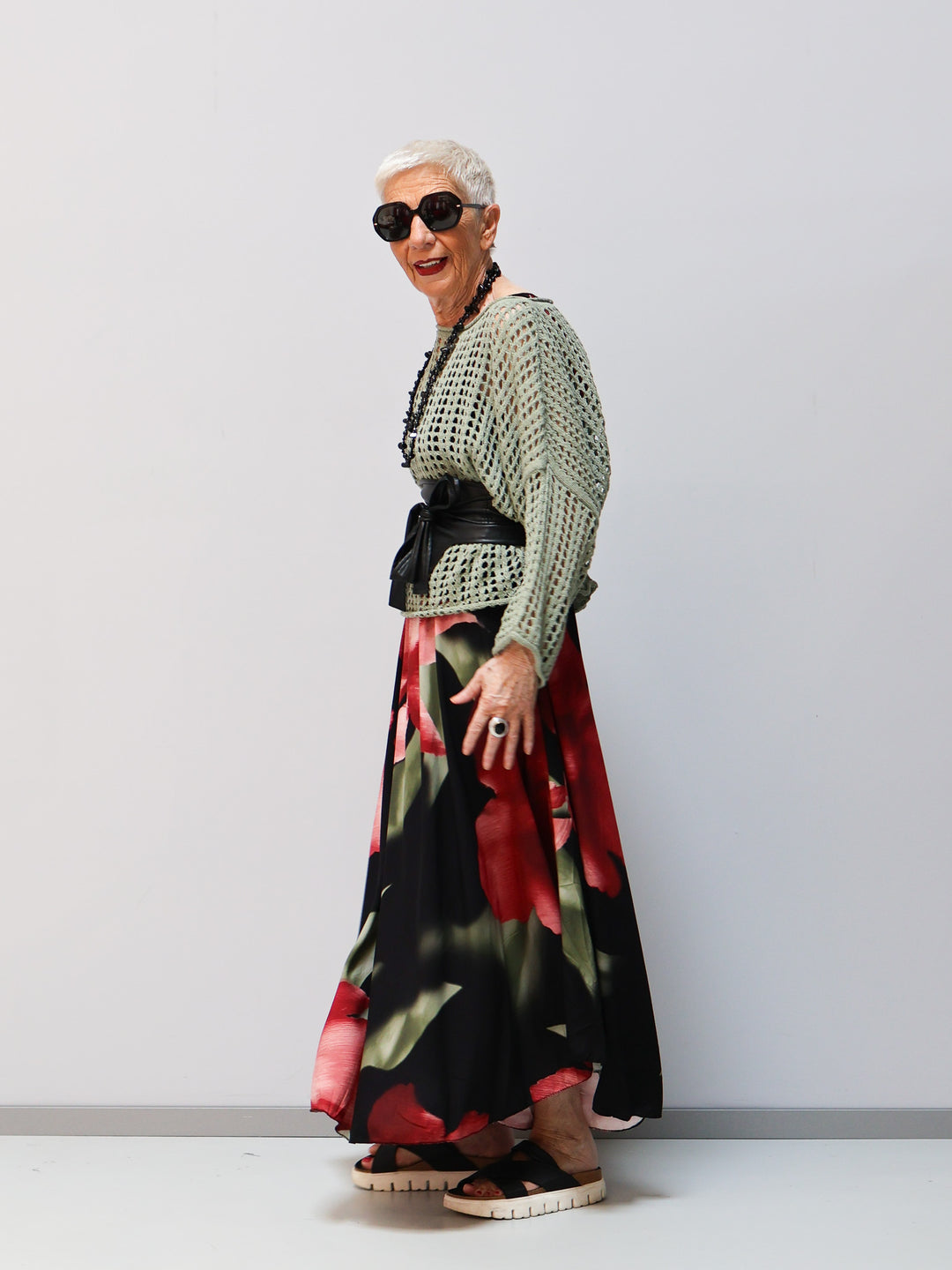 Kleid schwarz mit Blumen