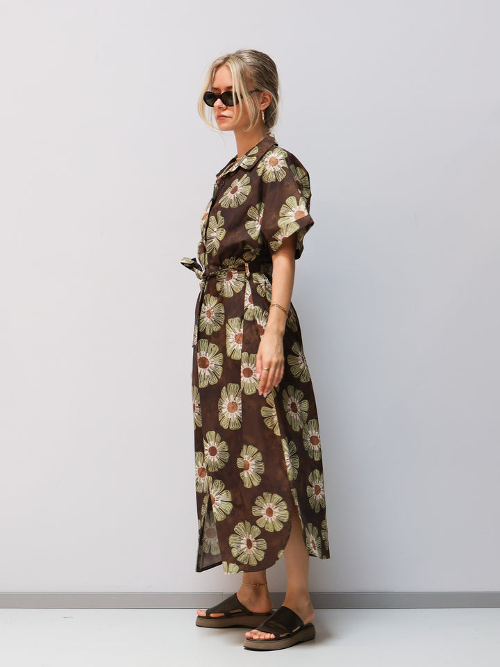 Kleid mit Blumen