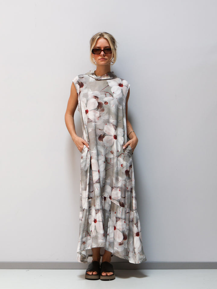 Kleid mit Volant