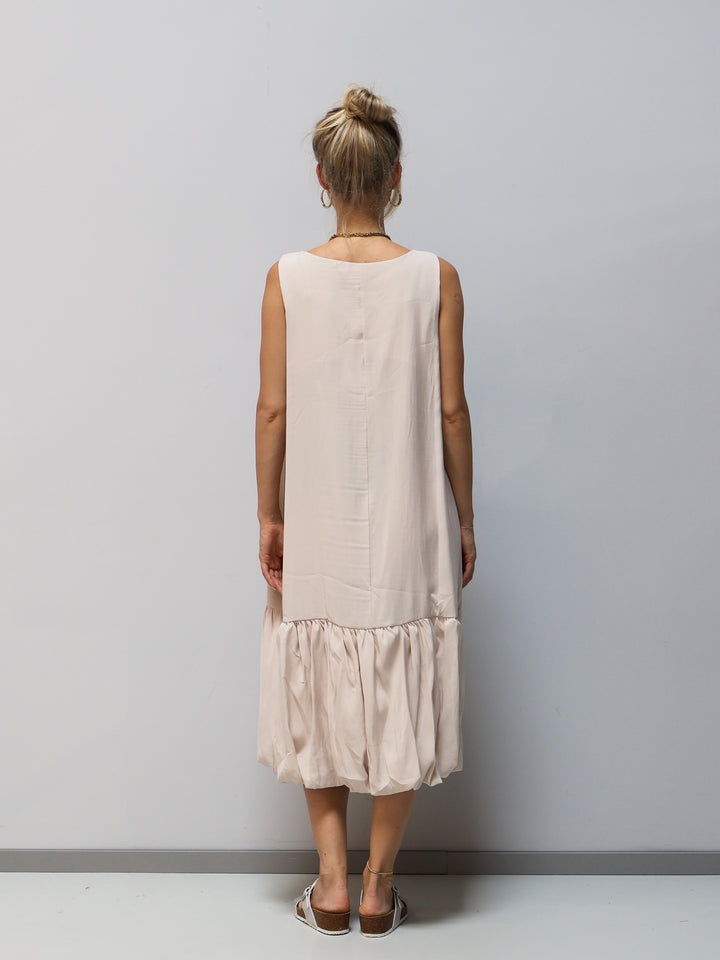 Kleid mit Blume