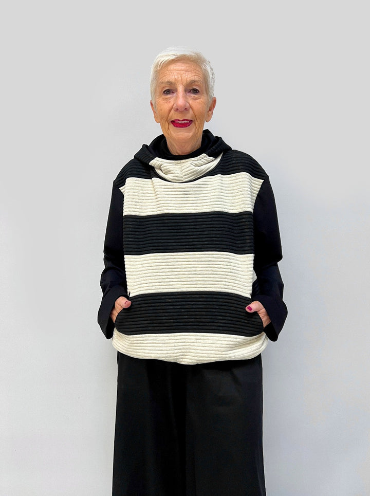 gestreifter Pulli