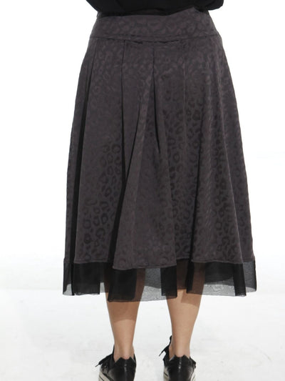 Rock Leo in Grau